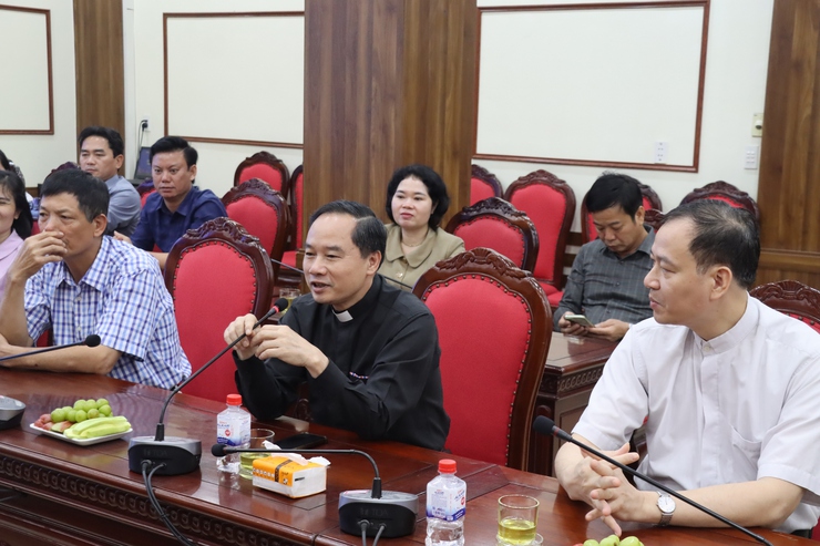 Hội nghị gặp mặt các Chức sắc tôn giáo trên địa bàn xã năm 2026- Ảnh 5.