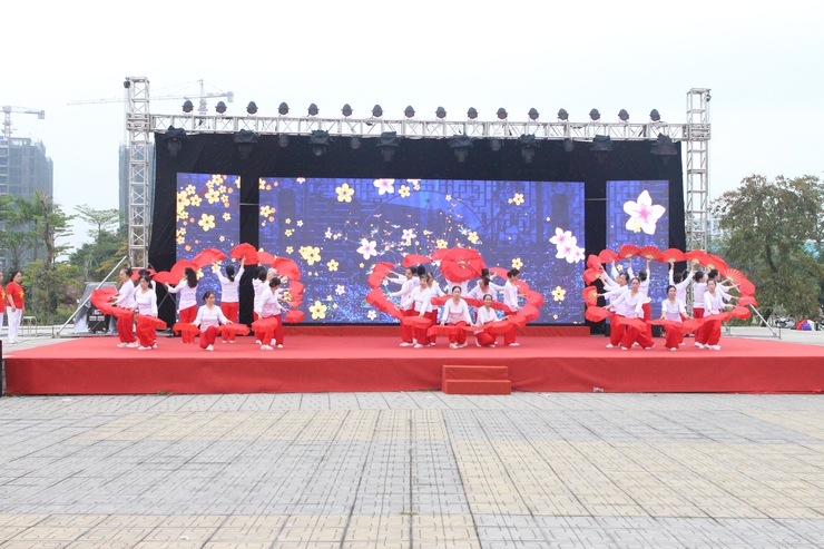 Kỷ niệm 80 năm Ngày truyền thống ngành Thể dục thể thao Việt Nam (27/3/1946-27/3/2026) “Đẩy mạnh phong trào luyện tập Thể dục, thể thao trên địa bàn phường Long Biên”- Ảnh 8.