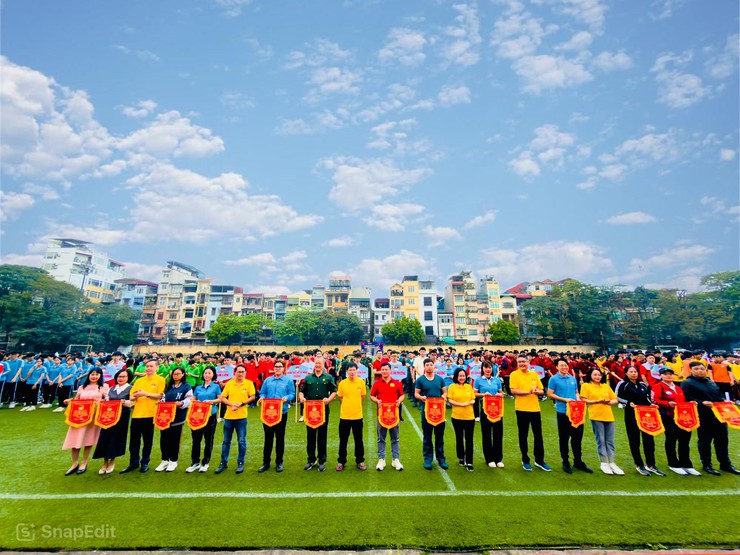 TRẠM Y TẾ PHƯỜNG KIM LIÊN ĐỒNG HÀNH CÙNG NGÀY CHẠY OLYMPIC VÌ SỨC KHỎE TOÀN DÂN NĂM 2026- Ảnh 1.