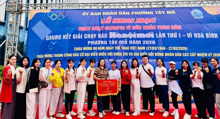 Phường Tây Mỗ: Trên 500 người tham gia Ngày chạy Olympic vì sức khỏe toàn dân

- Ảnh 7.