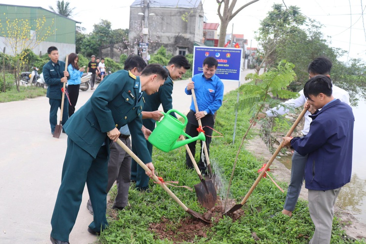Tuổi trẻ xã Phú Xuyên: Lan tỏa tinh thần xung kích, sáng tạo, tình nguyện vì cộng đồng- Ảnh 4.