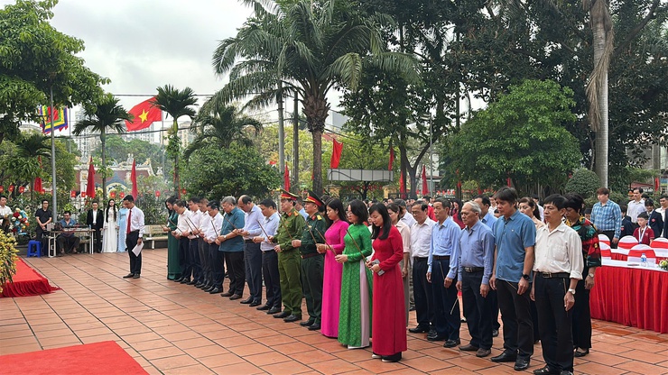 Định Công: Lễ kỷ niệm 67 năm ngày Bác Hồ về thăm Định Công và 80 năm ngày truyền thống ngành Thể thao Việt Nam- Ảnh 1.