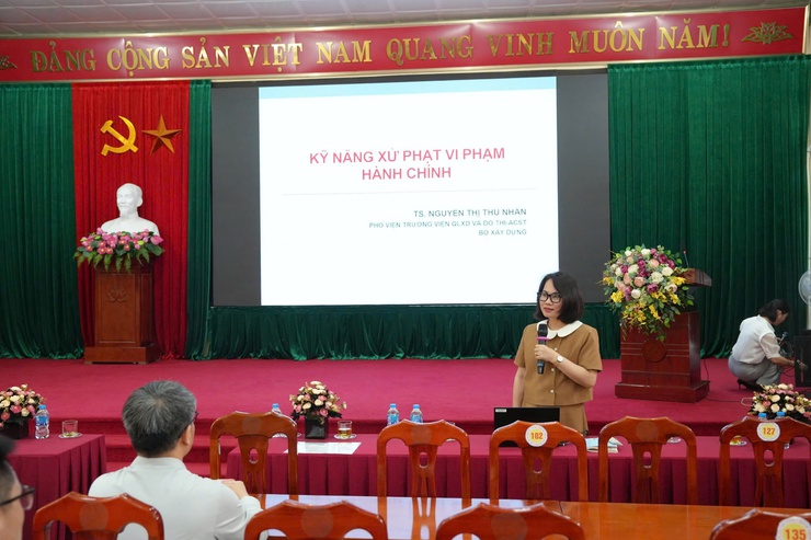 Bồi dưỡng kỹ năng xử phạt vi phạm hành chính cho cán bộ cơ sở- Ảnh 2.