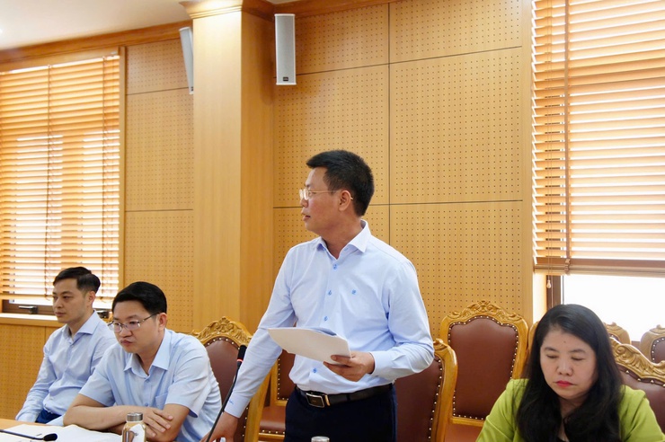 Đoàn kiểm tra số 09 của Ban Thường vụ Thành ủy kiểm tra công tác lãnh đạo, chỉ đạo tại phường Phú Thượng- Ảnh 4.