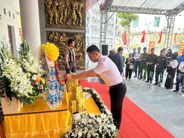 Tổ quốc ghi công – Phú Thượng trang trọng đón nhận liệt sĩ Phạm Đức Bình (tức Đức Chu) – Người con trở về với quê hương- Ảnh 2.