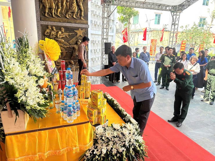 Tổ quốc ghi công – Phú Thượng trang trọng đón nhận liệt sĩ Phạm Đức Bình (tức Đức Chu) – Người con trở về với quê hương- Ảnh 3.