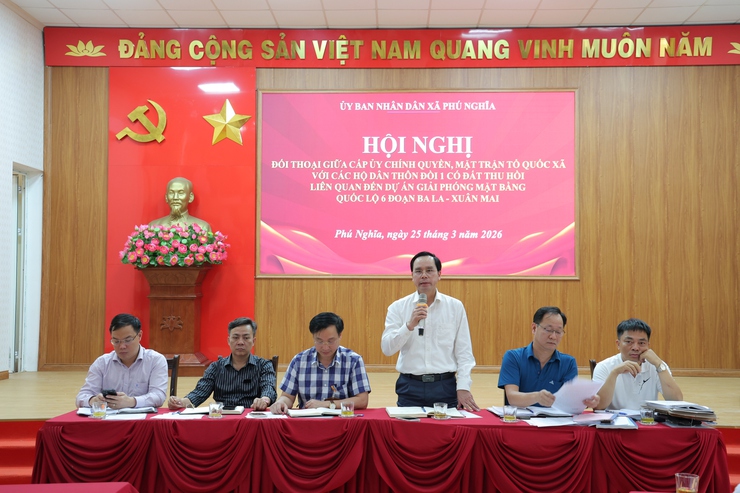 Hội nghị đối thoại giữa Cấp ủy, Chính quyền, Mặt trận tổ quốc xã Phú Nghĩa với các hộ dân thôn Đồi 1 có đất thu hồi thực hiện Dự án cải tạo, nâng cấp Quốc lộ 6 đoạn Ba La – Xuân Mai- Ảnh 11.