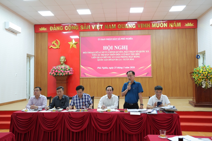 Hội nghị đối thoại giữa Cấp ủy, Chính quyền, Mặt trận tổ quốc xã Phú Nghĩa với các hộ dân thôn Đồi 1 có đất thu hồi thực hiện Dự án cải tạo, nâng cấp Quốc lộ 6 đoạn Ba La – Xuân Mai- Ảnh 9.