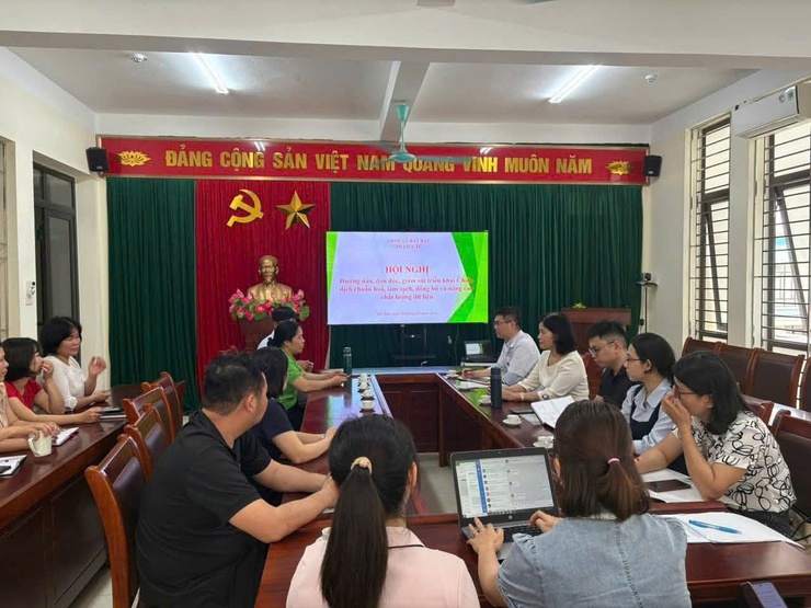 Sở y tế hà nội làm việc tại trạm y tế xã Bất Bạt: Đẩy mạnh chiến dịch chuẩn hóa và nâng cao chất lượng dữ liệu y tế- Ảnh 1.