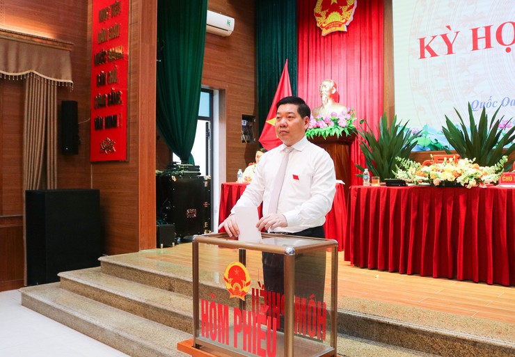 Quốc Oai tổ chức thành công Kỳ họp thứ nhất HĐND xã khóa II, nhiệm kỳ 2026–2031- Ảnh 11.