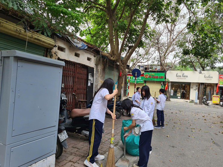 ĐOÀN VIÊN PHƯỜNG KIM LIÊN RA QUÂN “NGÀY CHỦ NHẬT XANH” LẦN I NĂM 2026- Ảnh 3.