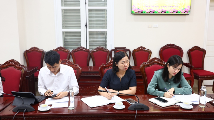 Thạch Thất: Nghe báo cáo công tác tổ chức Hội nghị đại biểu Nhân dân bàn việc xây dựng đời sống văn hóa ở cơ sở năm 2026- Ảnh 1.