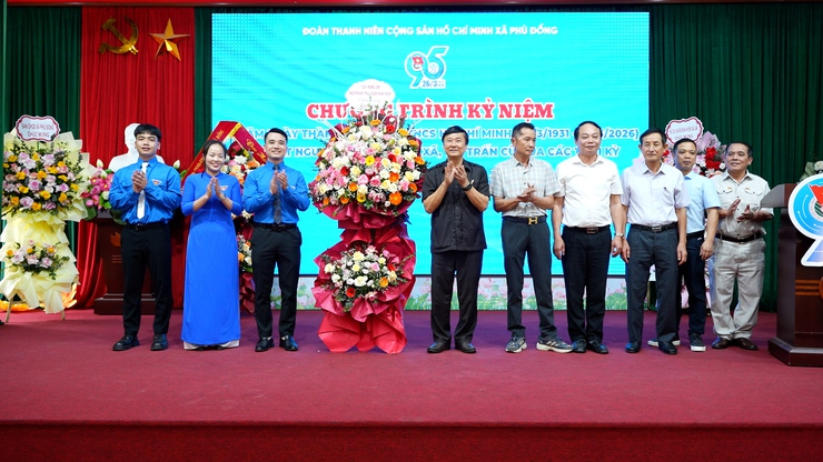 Đoàn thanh niên xã Phù Đổng kỷ niệm 95 ngày thành lập Đoàn 26/3/1931 – 26/3/2026 - Ảnh 5.