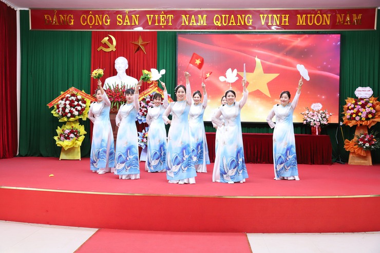 Đoàn thanh niên cộng sản Hồ Chí Minh xã Thượng Phúc kỷ niệm 95 năm Ngày thành lập Đoàn TNCS Hồ Chí Minh- Ảnh 1.