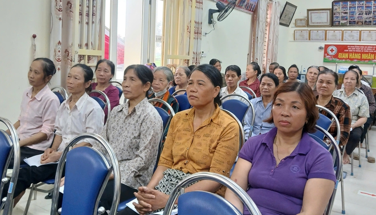 TẬP HUẤN KỸ THUẬT THÂM CANH LÚA CẢI TIẾN (SRI) KẾT HỢP CẤY MÁY THEO HƯỚNG HỮU CƠ.- Ảnh 2.