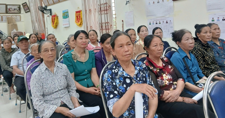 TẬP HUẤN KỸ THUẬT THÂM CANH LÚA CẢI TIẾN (SRI) KẾT HỢP CẤY MÁY THEO HƯỚNG HỮU CƠ.- Ảnh 3.