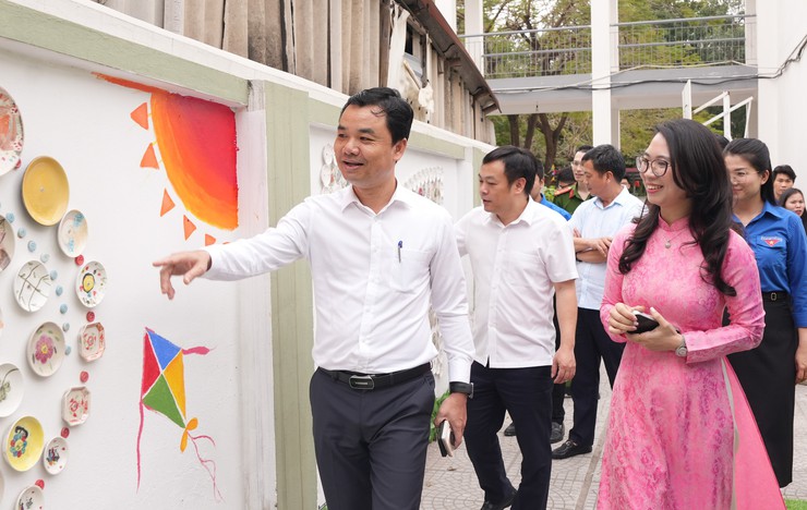 Bát Tràng: Khánh thành công trình thanh niên "Thư viện xanh" – lan tỏa văn hóa đọc trong học đường- Ảnh 4.