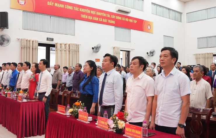 Bát Tràng kỷ niệm 95 năm Ngày thành lập Đoàn TNCS Hồ Chí Minh- Ảnh 1.