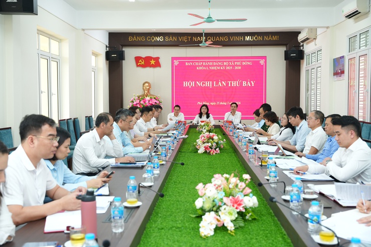 Hội nghị lần thứ 7 Ban chấp hành Đảng bộ xã Phù Đổng khóa I, nhiệm kỳ 2025-2030- Ảnh 1.