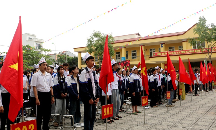 Trường THCS Đại Nghĩa tổ chức Lễ mít tinh kỷ niệm 95 năm ngày thành lập đoàn TNCS Hồ Chí Minh- Ảnh 4.