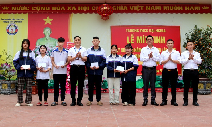 Trường THCS Đại Nghĩa tổ chức Lễ mít tinh kỷ niệm 95 năm ngày thành lập đoàn TNCS Hồ Chí Minh- Ảnh 5.