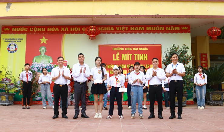 Trường THCS Đại Nghĩa tổ chức Lễ mít tinh kỷ niệm 95 năm ngày thành lập đoàn TNCS Hồ Chí Minh- Ảnh 11.