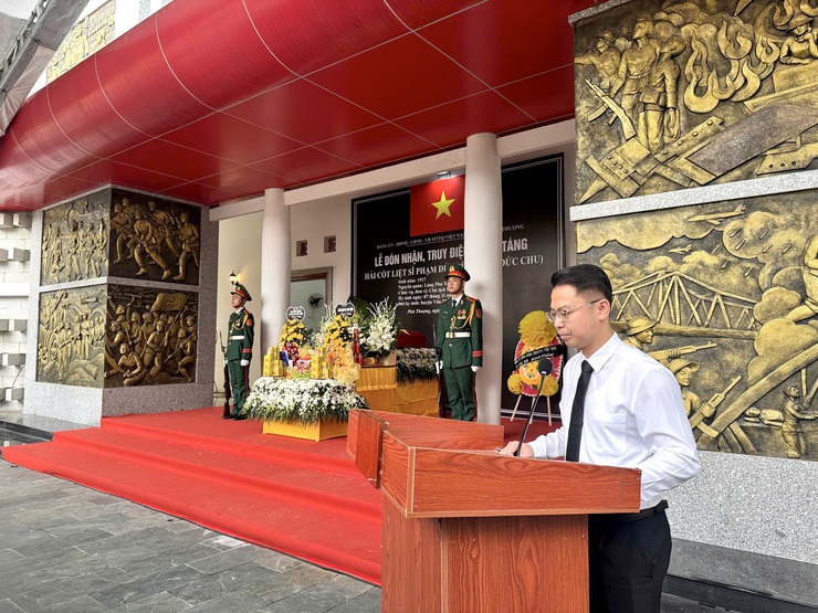 Phường Phú Thượng trang trọng tổ chức lễ đón nhận, truy điệu và an táng liệt sĩ Phạm Đức Bình (tức Đức Chu)- Ảnh 4.