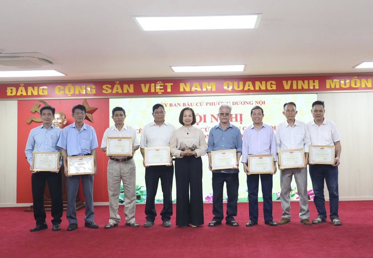 Phường Dương Nội tổng kết công tác bầu cử đại biểu Quốc hội và HĐND các cấp nhiệm kỳ 2026-2031- Ảnh 4.