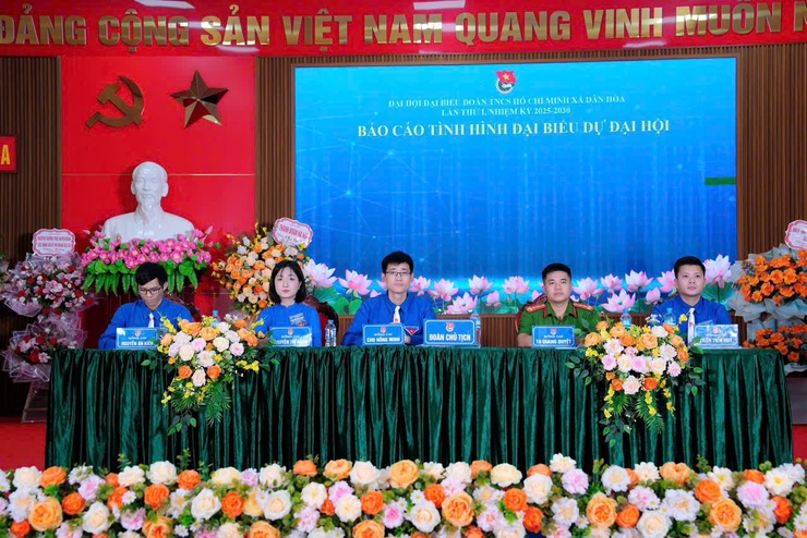 CÔ GIÁO NGUYỄN THỊ HẠNH – NGỌN LỬA NHIỆT HUYẾT, LAN TỎA KHÁT VỌNG CỐNG HIẾN CỦA TUỔI TRẺ DÂN HOÀ- Ảnh 5.