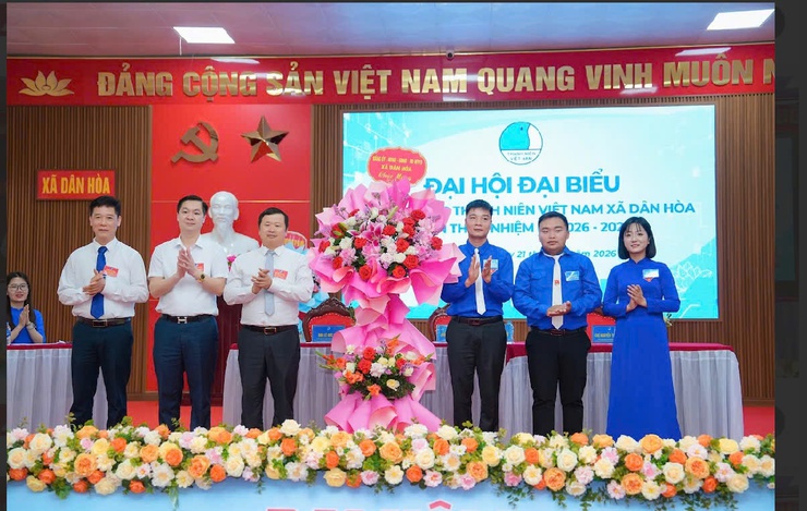 CÔ GIÁO NGUYỄN THỊ HẠNH – NGỌN LỬA NHIỆT HUYẾT, LAN TỎA KHÁT VỌNG CỐNG HIẾN CỦA TUỔI TRẺ DÂN HOÀ- Ảnh 2.