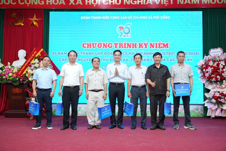 Đoàn thanh niên xã Phù Đổng kỷ niệm 95 ngày thành lập Đoàn 26/3/1931 – 26/3/2026 - Ảnh 7.