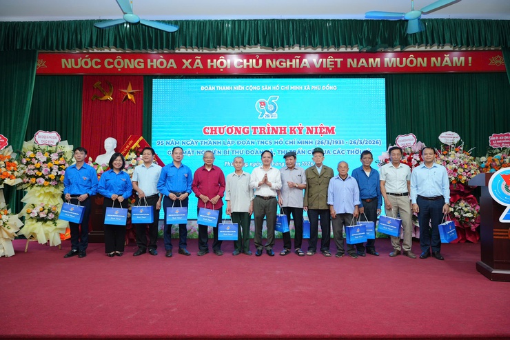 Đoàn thanh niên xã Phù Đổng kỷ niệm 95 ngày thành lập Đoàn 26/3/1931 – 26/3/2026 - Ảnh 9.