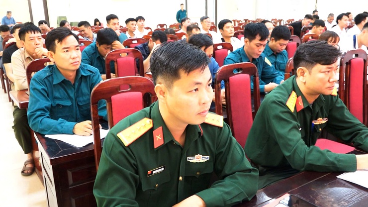 TRIỂN KHAI ĐỒNG BỘ NHIỆM VỤ TUYỂN SINH QUÂN SỰ NĂM 2026 TẠI XÃ DÂN HOÀ- Ảnh 3.