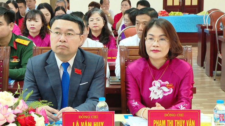 Kỳ họp thứ Nhất HĐND xã Thanh Trì: Kiện toàn nhân sự chủ chốt- Ảnh 3.