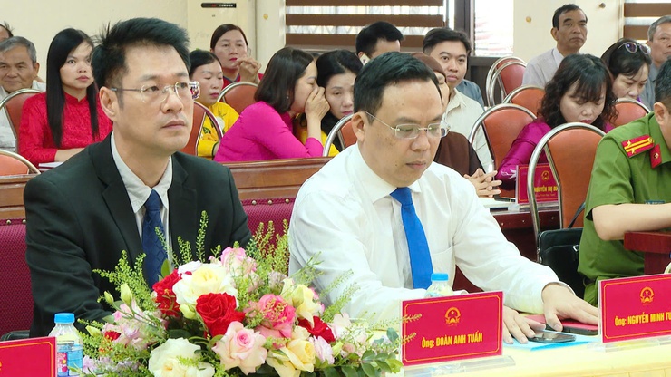 Kỳ họp thứ Nhất HĐND xã Thanh Trì: Kiện toàn nhân sự chủ chốt- Ảnh 1.