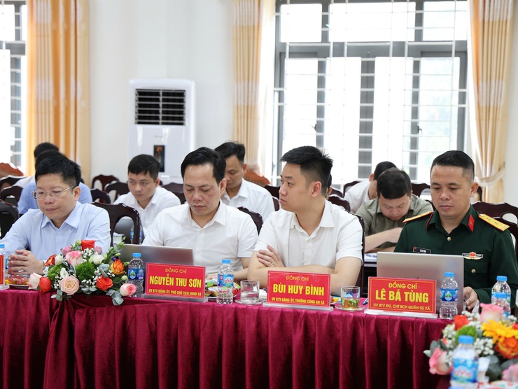 Đoàn kiểm tra số 08 của Thành ủy Hà Nội làm việc với Đảng ủy xã Tam Hưng: Nhấn mạnh tháo gỡ "điểm nghẽn", rõ tiến độ, rõ trách nhiệm- Ảnh 4.