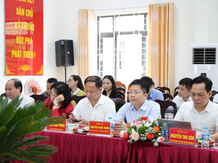 Đoàn kiểm tra số 08 của Thành ủy Hà Nội làm việc với Đảng ủy xã Tam Hưng: Nhấn mạnh tháo gỡ "điểm nghẽn", rõ tiến độ, rõ trách nhiệm- Ảnh 3.