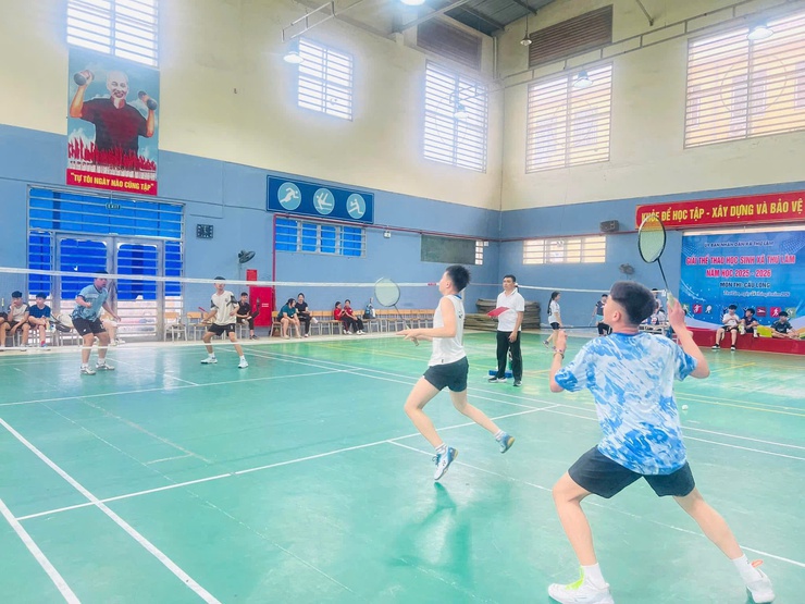 Giải thể thao xã Thư Lâm năm học 2025–2026 diễn ra sôi nổi, lan tỏa tinh thần rèn luyện- Ảnh 4.
