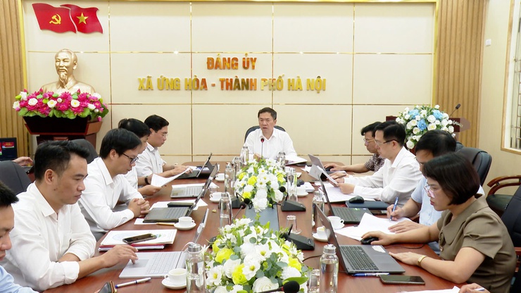 HỘI NGHỊ LẦN THỨ TƯ BAN CHẤP HÀNH ĐẢNG BỘ XÃ ỨNG HOÀ KHOÁ I, NHIỆM KỲ 2025 - 2030- Ảnh 1.