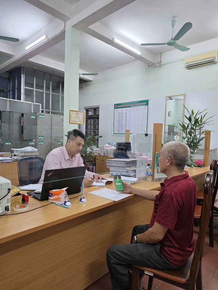 Phòng giao dịch NHCSXH Thanh Oai tích cực đẩy mạnh thực hiện công tác chuyển đổi số- Ảnh 3.