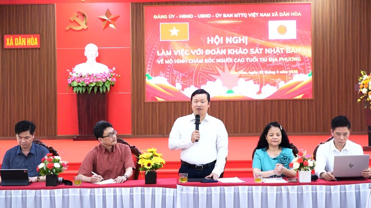 ĐOÀN CÔNG TÁC ĐẠI HỌC KYOTO SANGYO (NHẬT BẢN) KHẢO SÁT MÔ HÌNH CHĂM SÓC NGƯỜI CAO TUỔI TẠI XÃ DÂN HÒA- Ảnh 2.