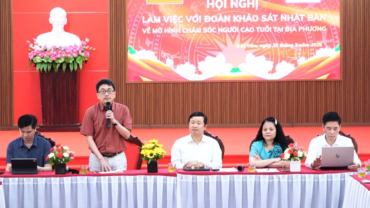 ĐOÀN CÔNG TÁC ĐẠI HỌC KYOTO SANGYO (NHẬT BẢN) KHẢO SÁT MÔ HÌNH CHĂM SÓC NGƯỜI CAO TUỔI TẠI XÃ DÂN HÒA- Ảnh 6.