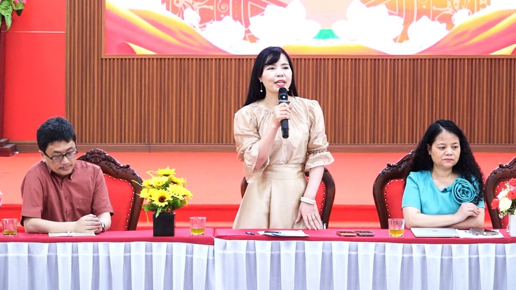 ĐOÀN CÔNG TÁC ĐẠI HỌC KYOTO SANGYO (NHẬT BẢN) KHẢO SÁT MÔ HÌNH CHĂM SÓC NGƯỜI CAO TUỔI TẠI XÃ DÂN HÒA- Ảnh 7.