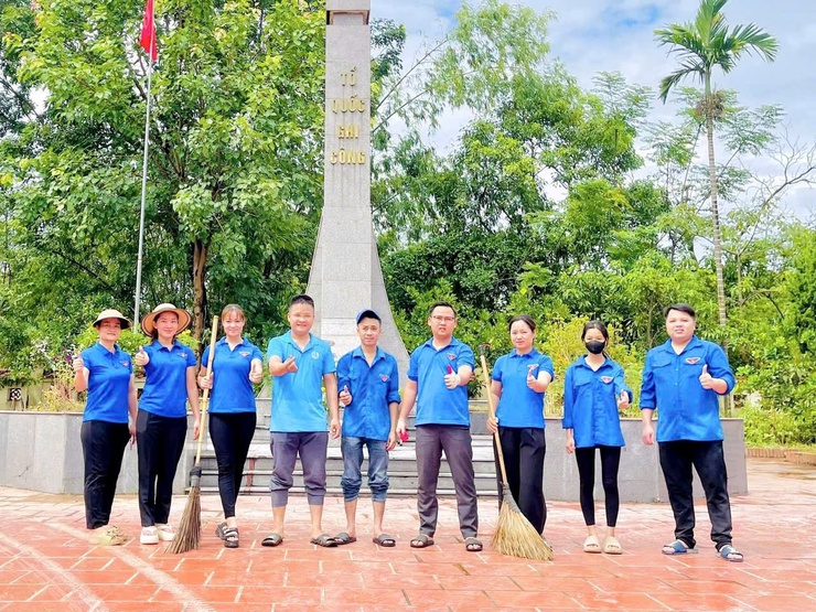 VỮNG CHUYÊN MÔN – SÁNG PHONG TRÀO: DẤU ẤN CỦA CÔ GIÁO, BÍ THƯ ĐOÀN NGUYỄN THỊ BÍCH NGỌC- Ảnh 7.