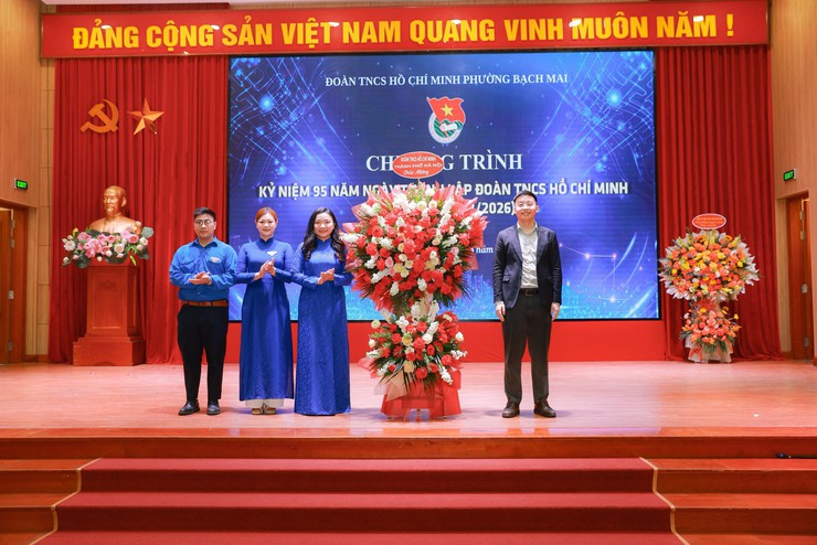ĐOÀN PHƯỜNG BẠCH MAI TỔ CHỨC CHƯƠNG TRÌNH KỶ NIỆM 95 NĂM NGÀY THÀNH LẬP ĐOÀN TNCS HỒ CHÍ MINH- Ảnh 1.
