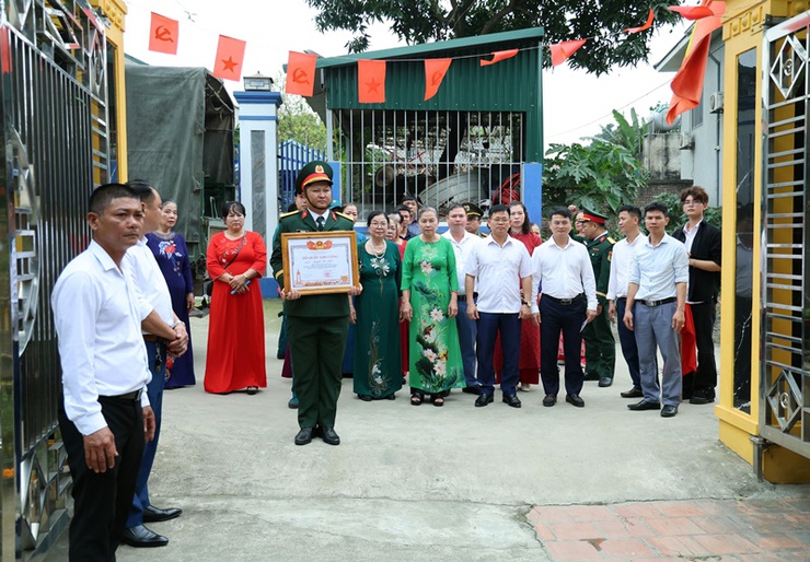 Xuân Mai: Trao Bằng “Tổ quốc ghi công” cho 2 liệt sĩ hy sinh trong kháng chiến chống Pháp- Ảnh 6.