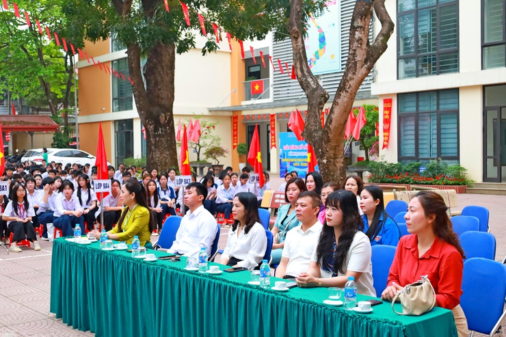 Trường THCS Xuân Khanh tổ chức " Ngày hội tiến bước lên Đoàn " Chào mừng kỷ niệm 95 năm Ngày thành lập Đoàn TNCS Hồ Chí Minh 

- Ảnh 1.