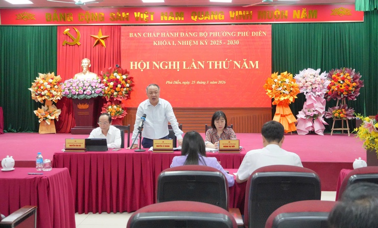 Ban Chấp hành Đảng bộ phường Phú Diễn tổ chức Hội nghị lần thứ 5 nhiệm kỳ 2025-2030
- Ảnh 4.