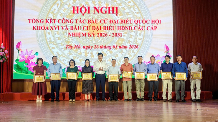 Phường Tây Hồ: Tổng kết công tác bầu cử Đại biểu Quốc hội khóa XVI và Đại biểu HĐND các cấp, nhiệm kỳ 2026-2031- Ảnh 10.