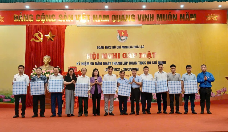 Hòa Lạc gặp mặt kỷ niệm 95 năm Ngày thành lập Đoàn Thanh niên Cộng sản Hồ Chí Minh- Ảnh 4.